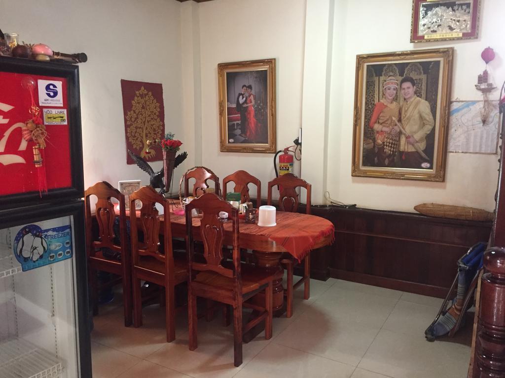 อาตี๋ เกสต์เฮ้าส์ Hotel หลวงพระบาง ภายนอก รูปภาพ