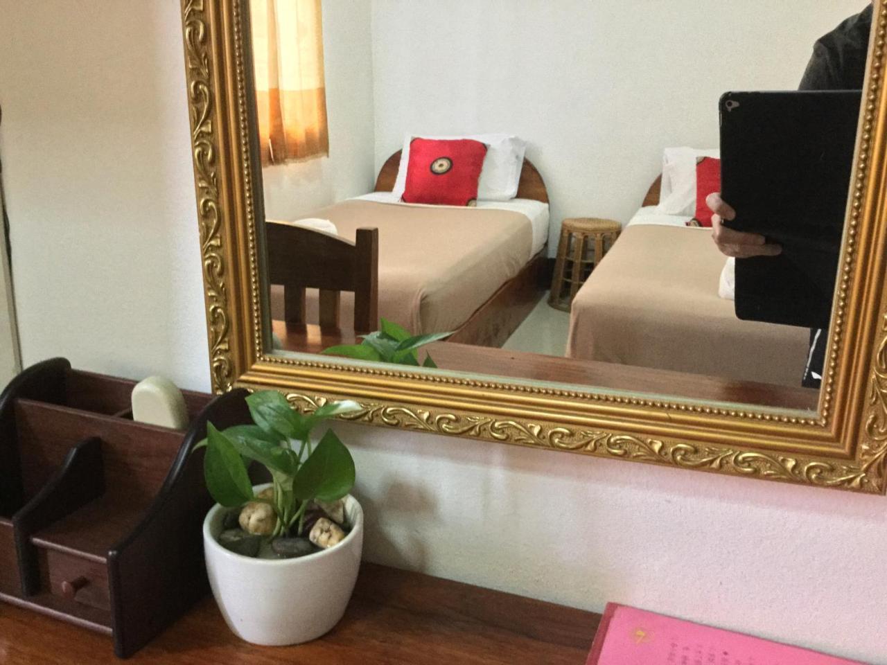 อาตี๋ เกสต์เฮ้าส์ Hotel หลวงพระบาง ภายนอก รูปภาพ